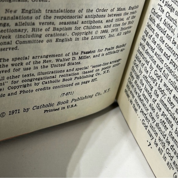 New St Joseph Sunday Missal Prayerbook Hymnal Catholic Church Mass VTG 1973 - Picture 5 of 5